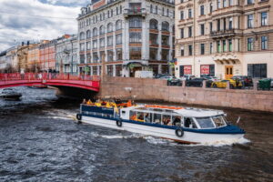 В ближайшие дни в Петербурге сохранится теплая и солнечная погода